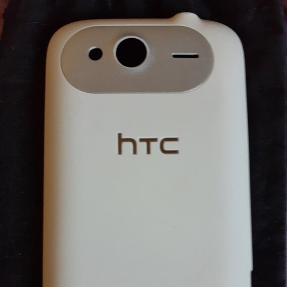 HTC Wildfire Phone Back Cover - Picture 1 of 2